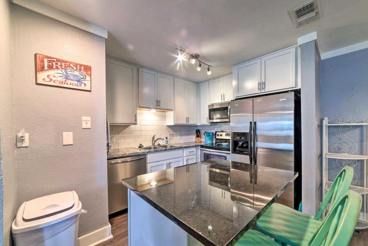 Port Aransas Condo With Outdoor Pool - Pets Welcome! Mustang Beach エクステリア 写真